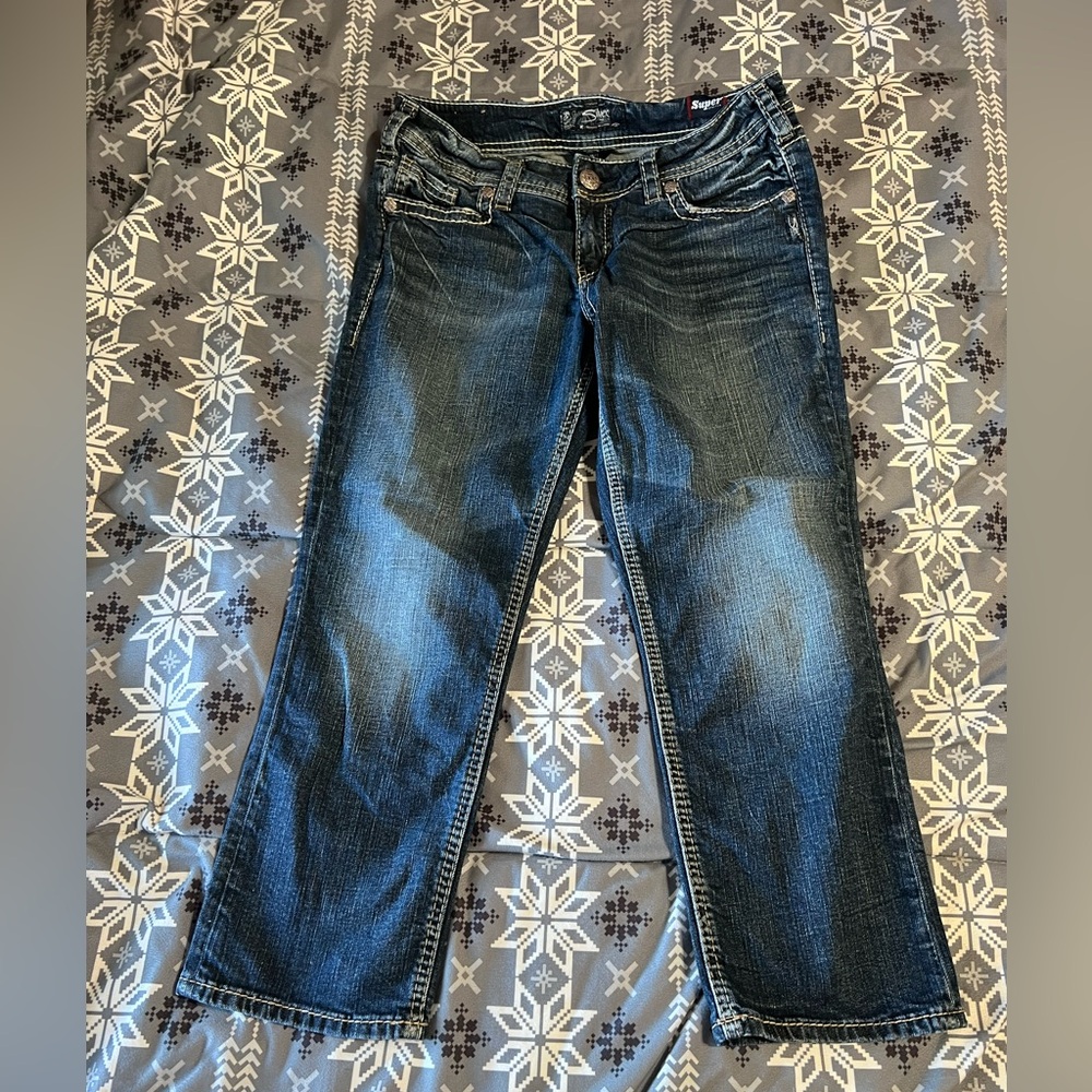 Silver Jeans Dark Wash Capris